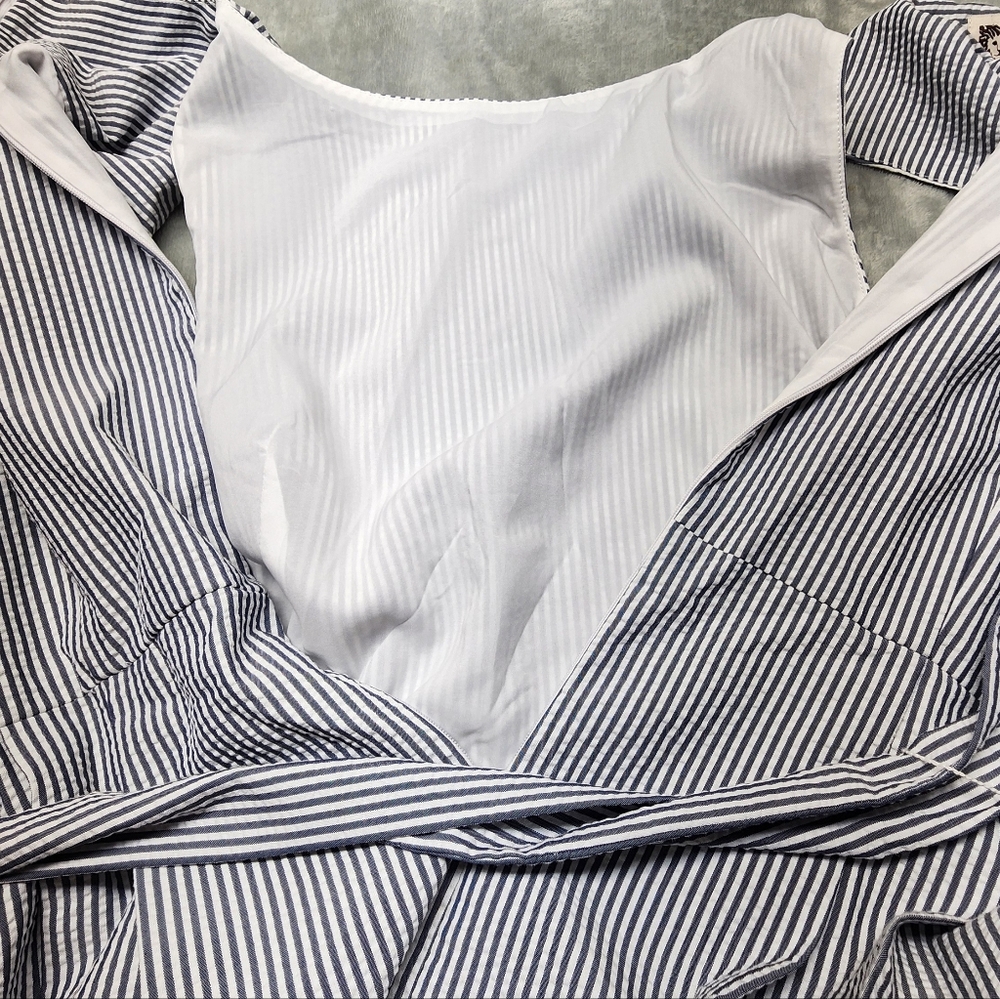 Anne Klein Gray and White Striped Seersucker Midi Dress Size 14 - Picture 9 of 9